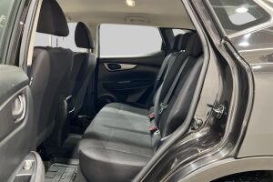Nissan Qashqai esikatselu 10