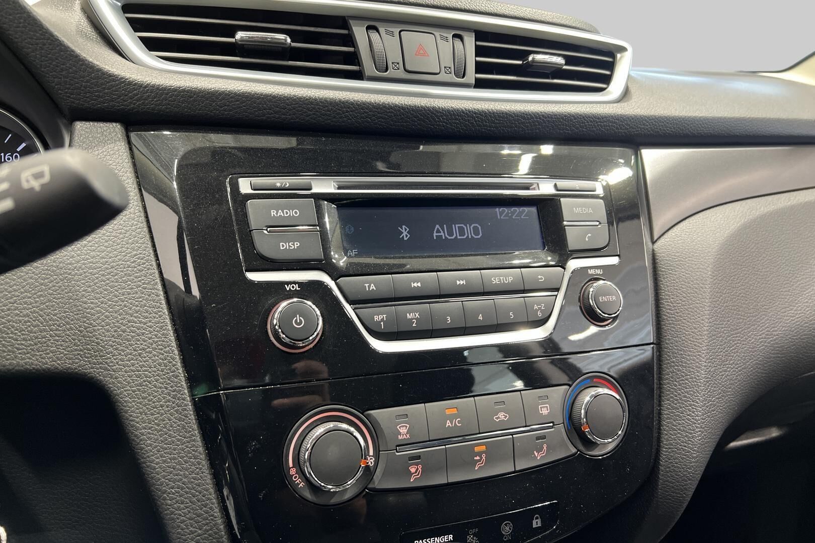 Nissan Qashqai iso kuva 15