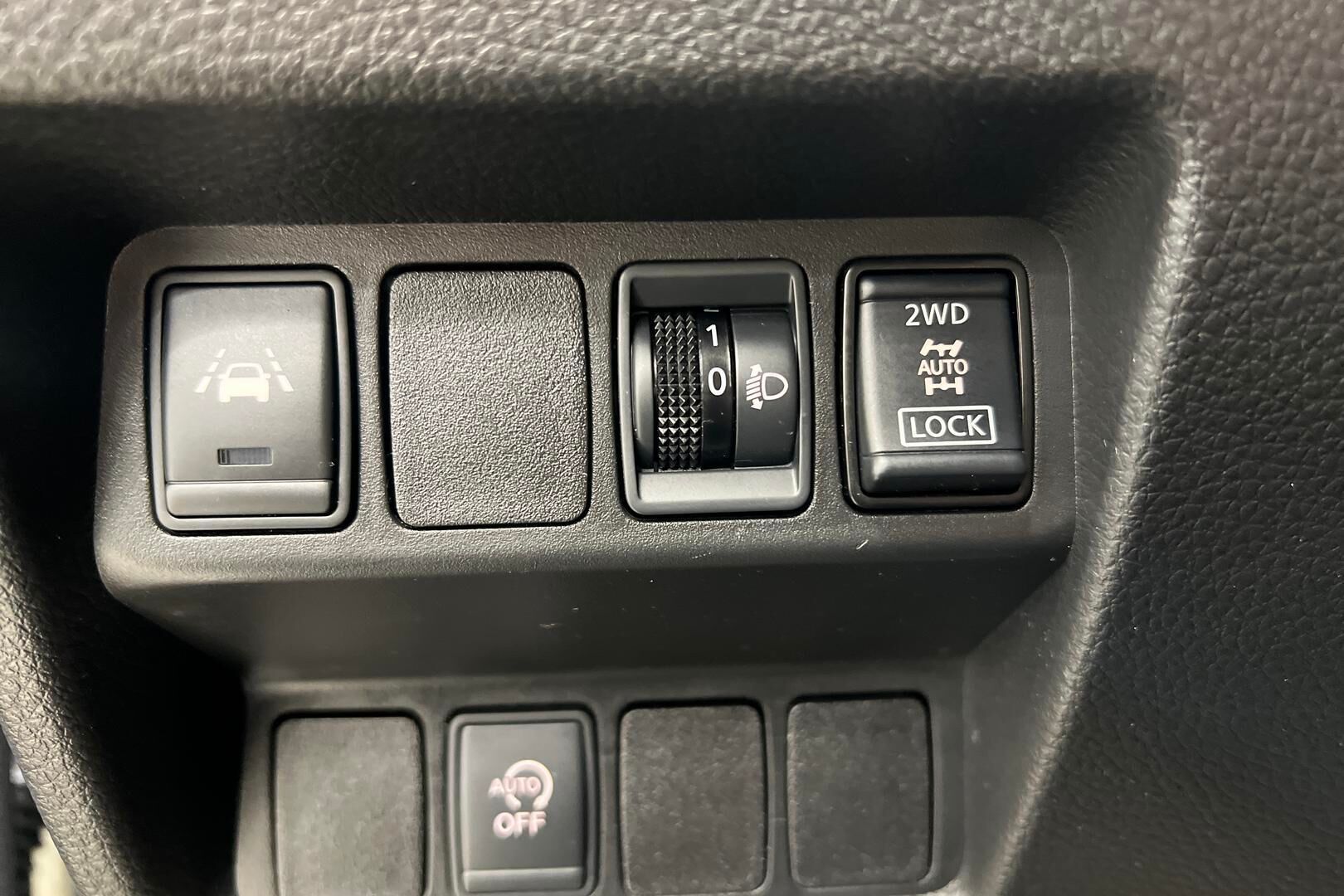 Nissan Qashqai iso kuva 23