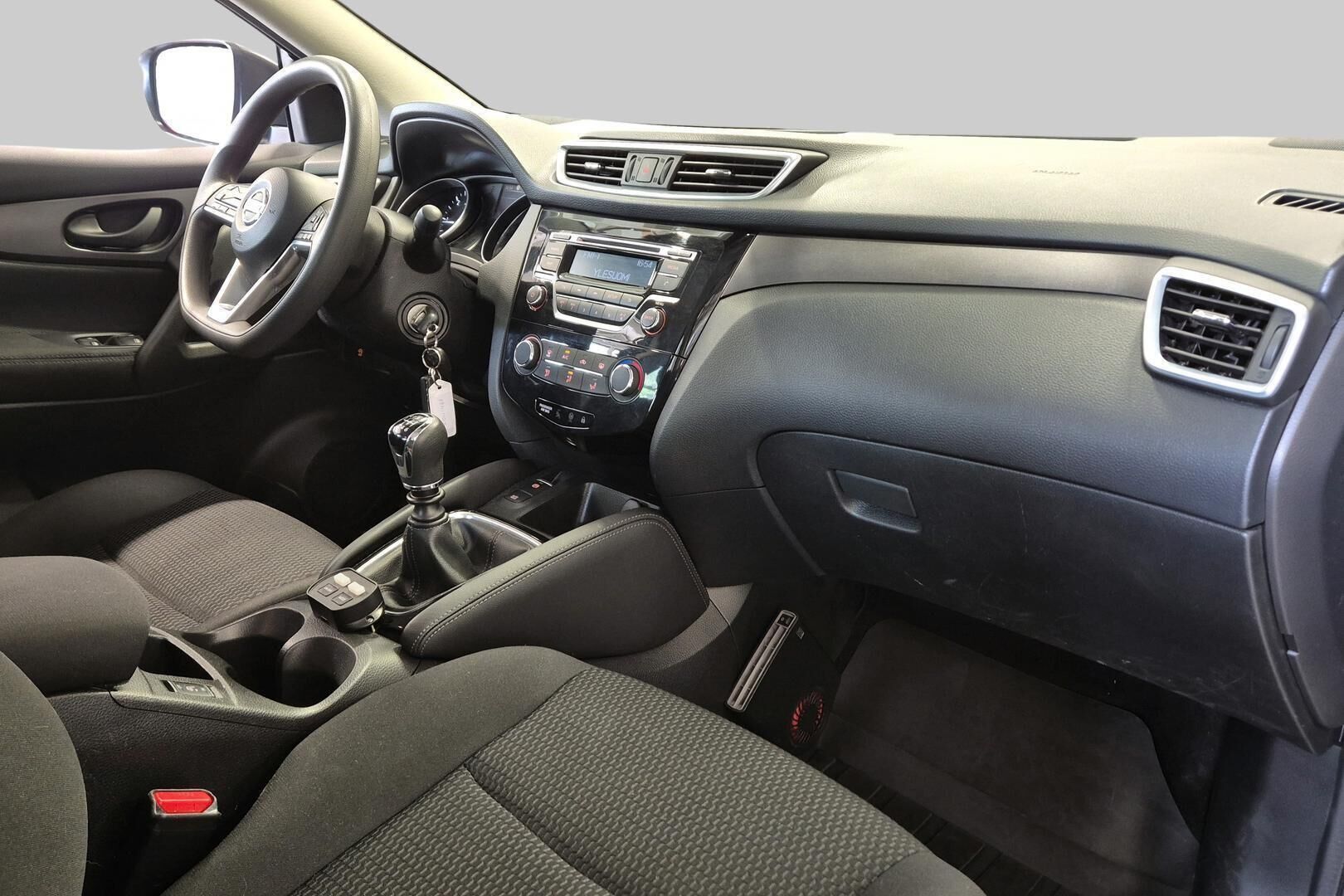Nissan Qashqai iso kuva 5