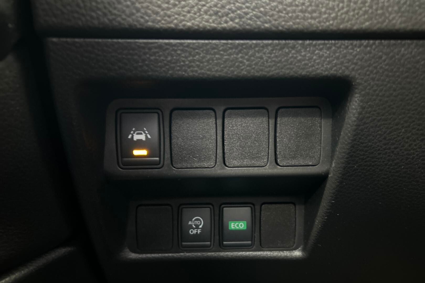 Nissan Qashqai iso kuva 21