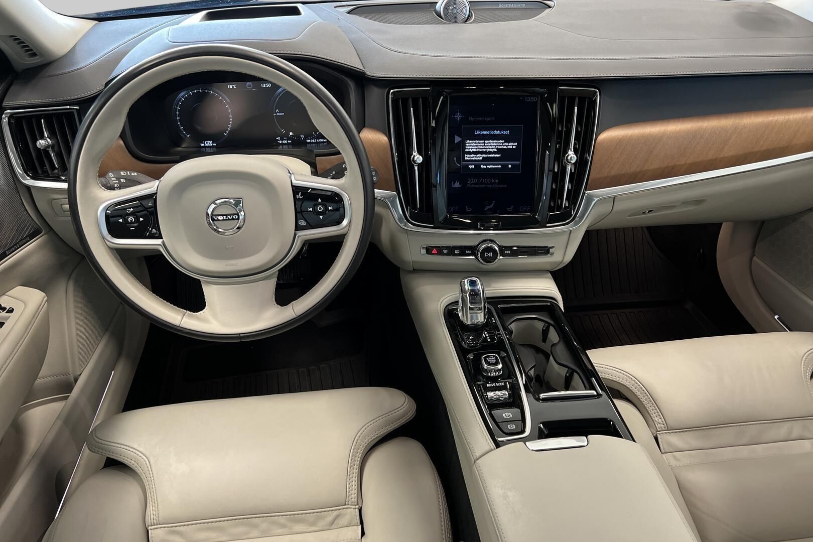 Volvo V90 iso kuva 22
