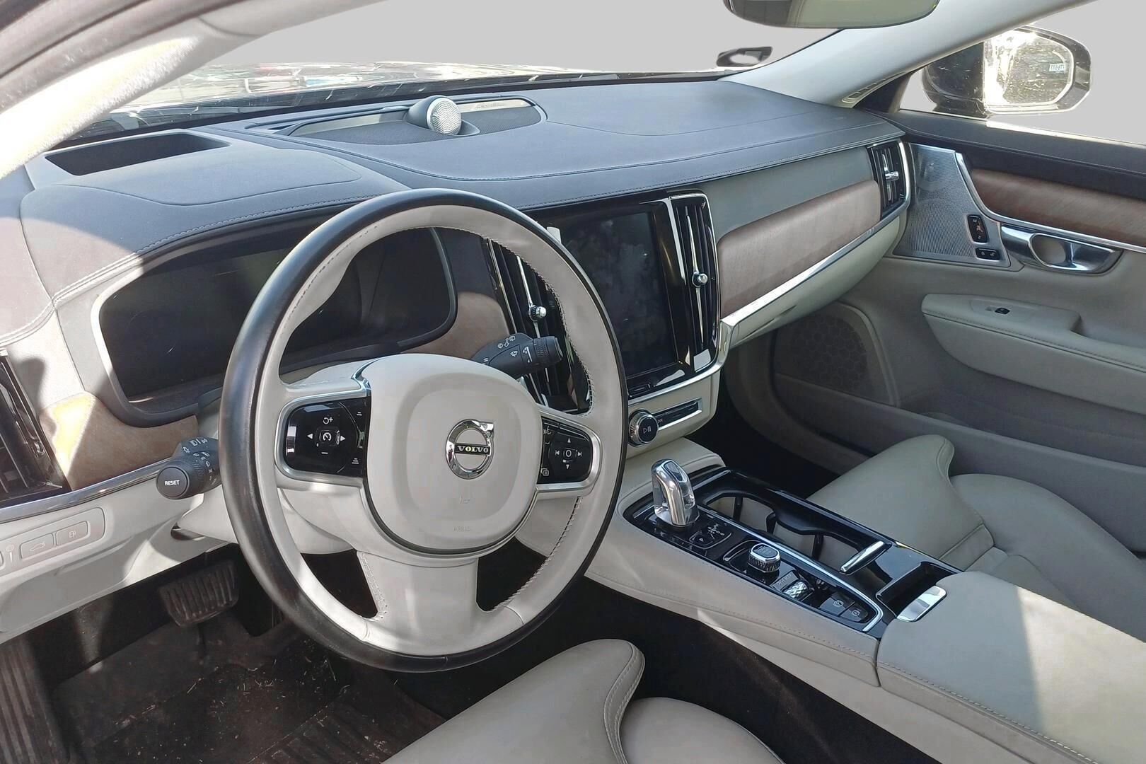 Volvo V90 iso kuva 3