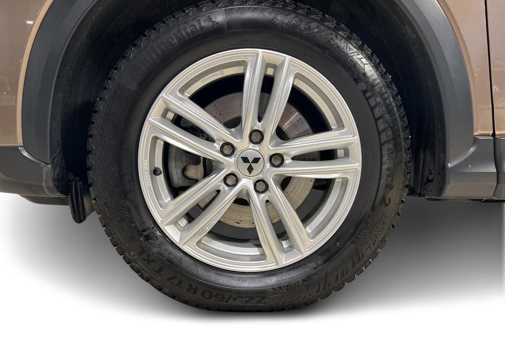 Mitsubishi Eclipse Cross iso kuva 13