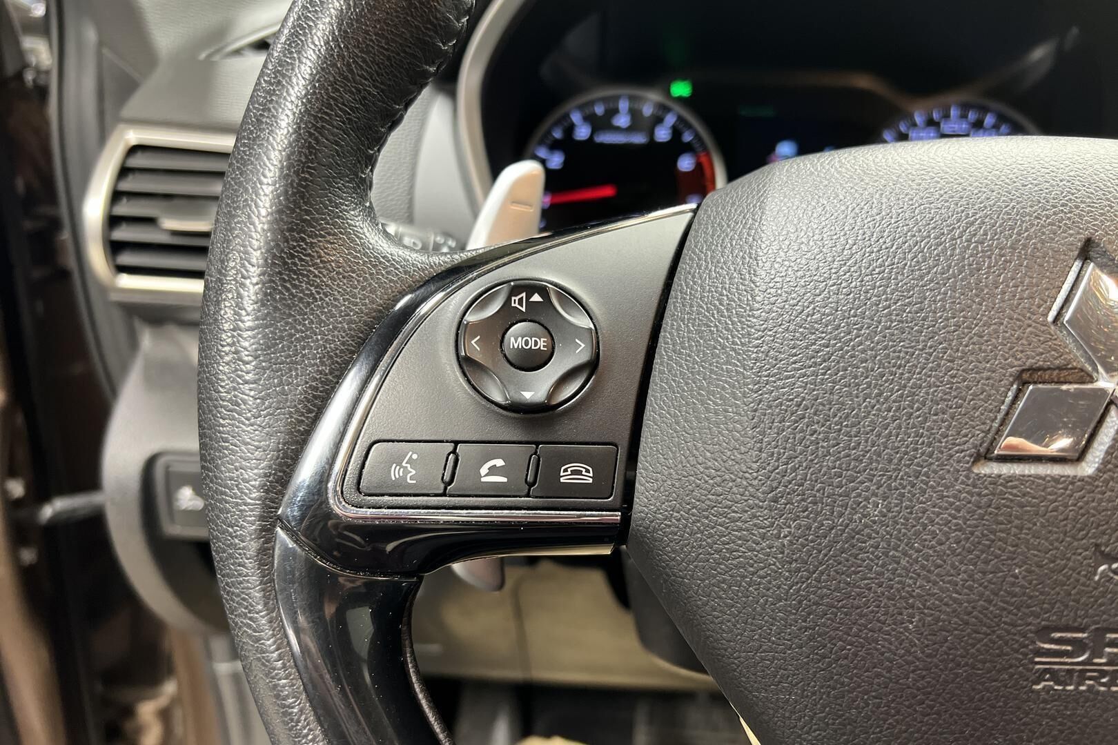 Mitsubishi Eclipse Cross iso kuva 18