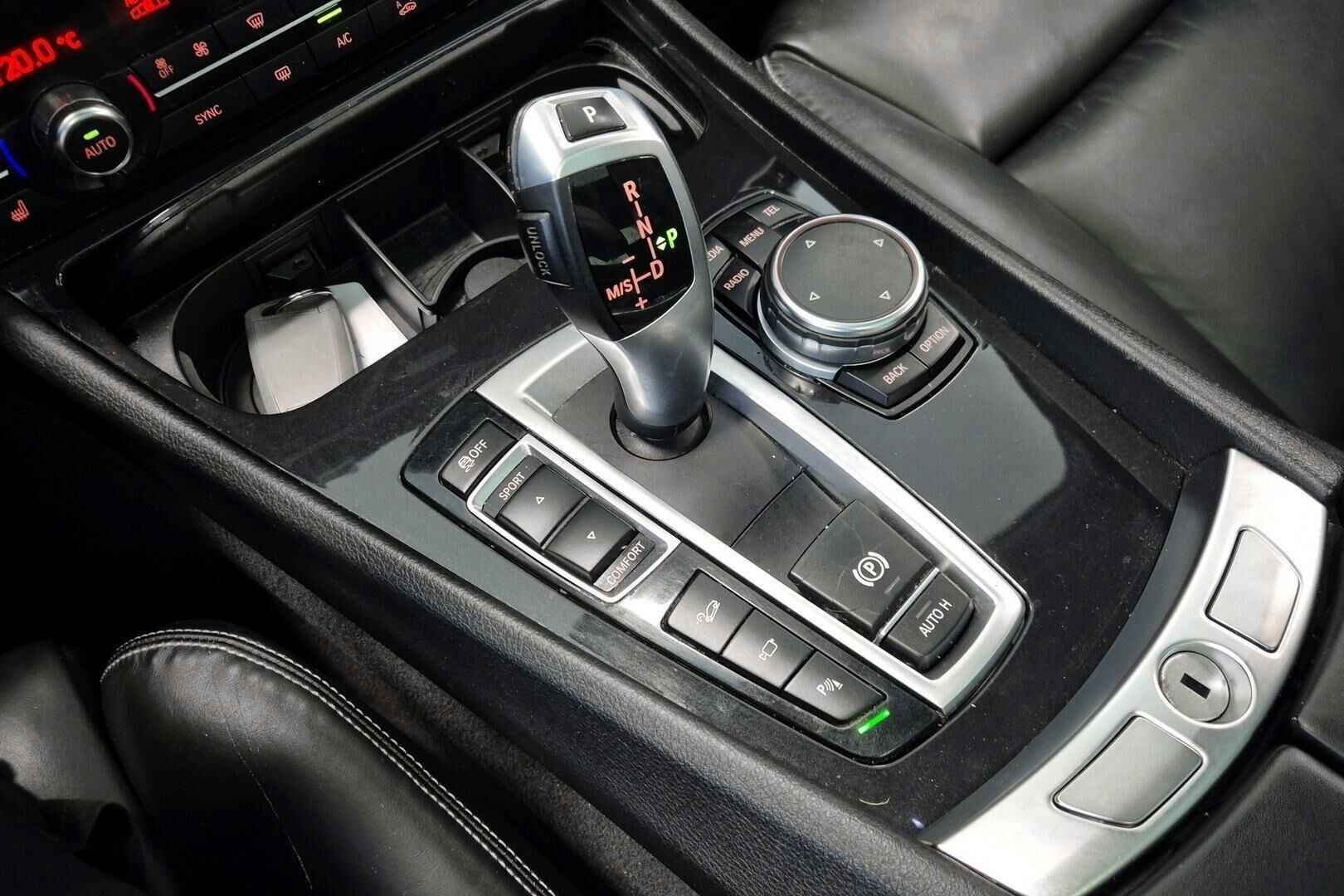 BMW 5-sarja iso kuva 15