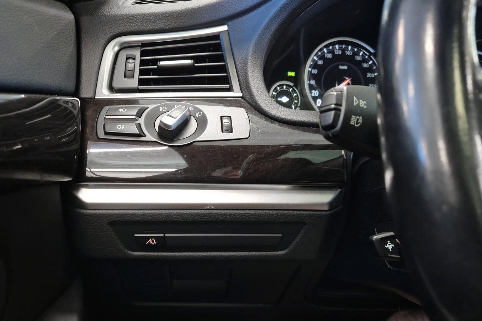 BMW 5-sarja iso kuva 26