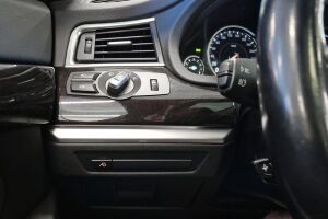 BMW 5-sarja esikatselu 26