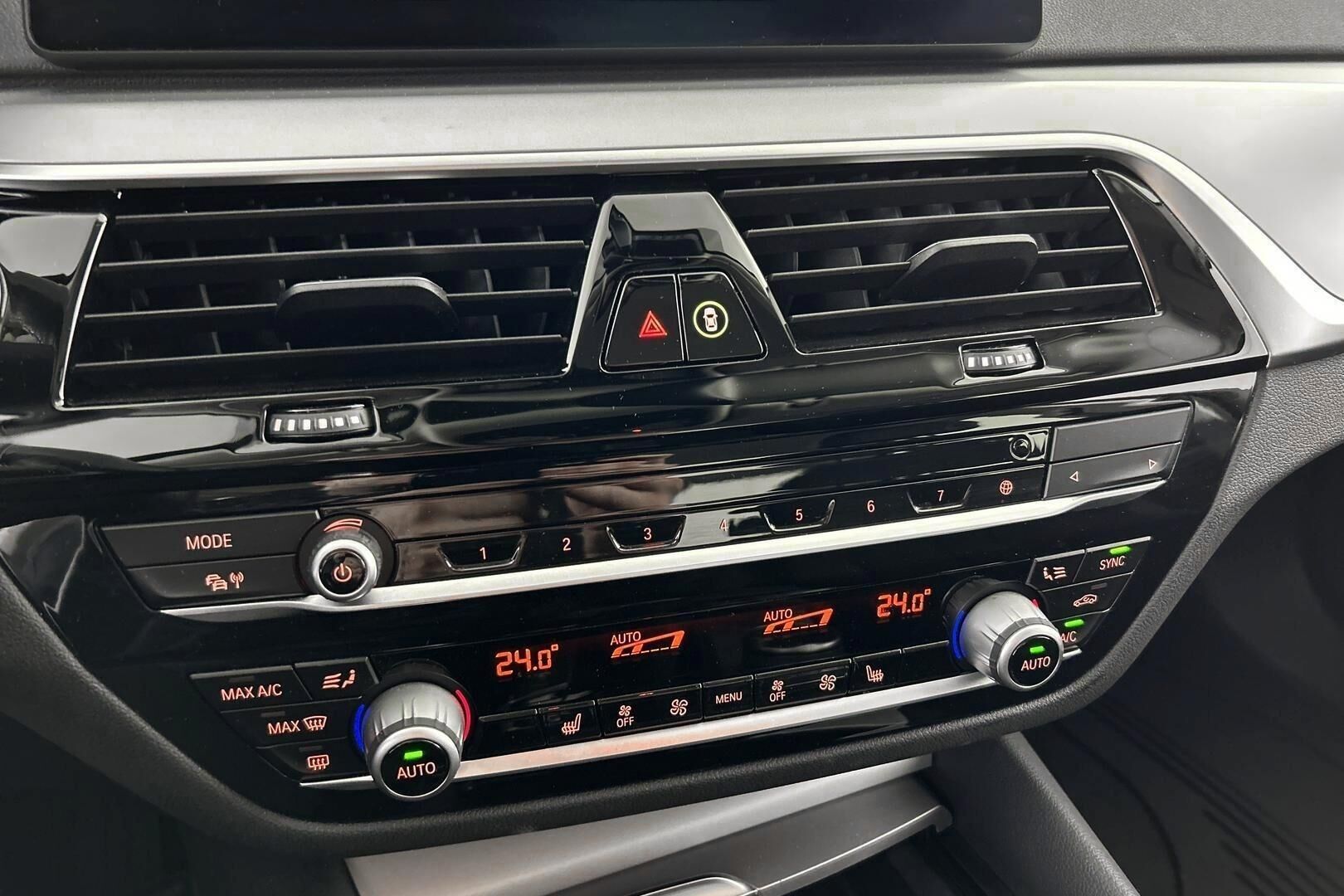 BMW 5-SARJA iso kuva 20