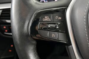 BMW 5-SARJA esikatselu 24