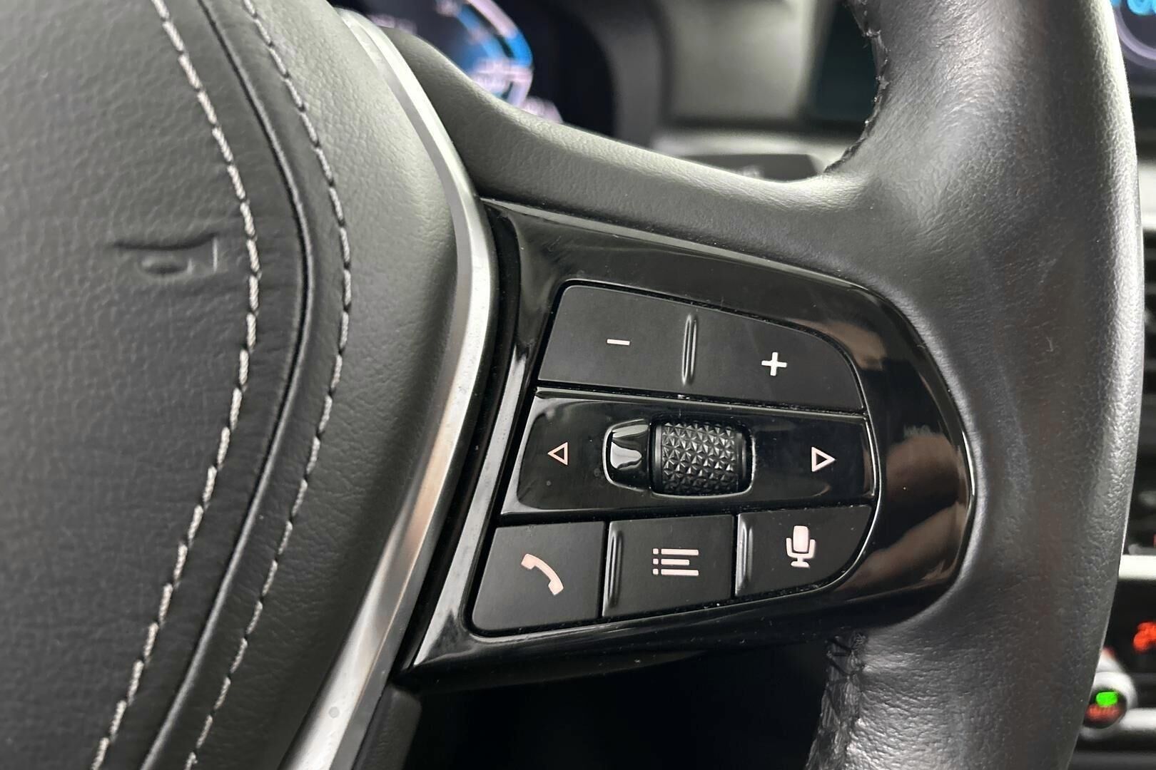 BMW 5-SARJA iso kuva 25