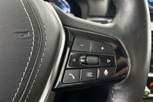 BMW 5-SARJA esikatselu 26