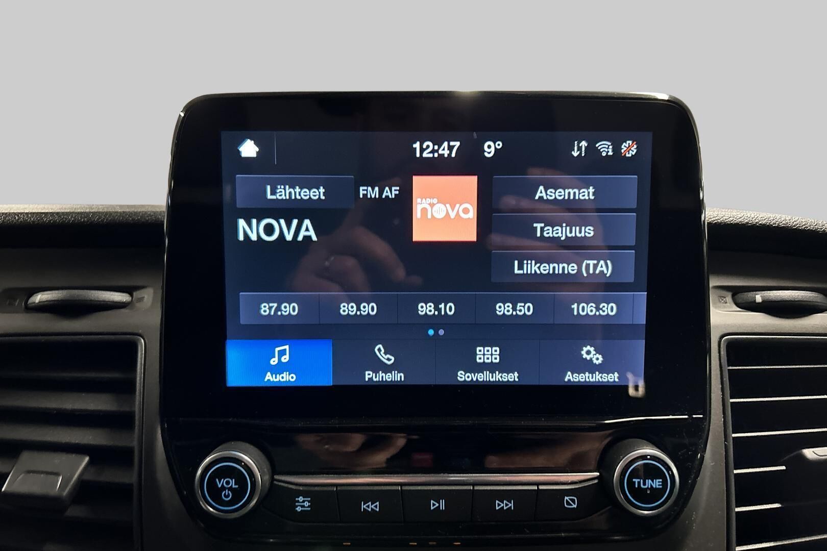 Ford Transit iso kuva 23