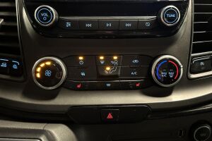 Ford Transit esikatselu 28