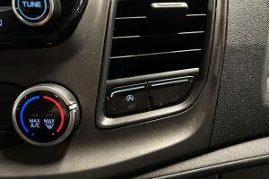 Ford Transit esikatselu 30