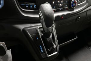 Ford Transit esikatselu 32