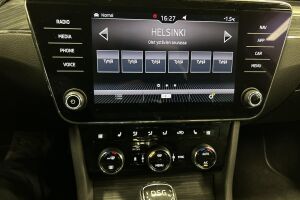 Skoda Superb esikatselu 17