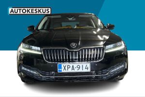 Skoda Superb esikatselu 2