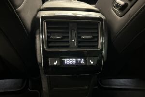 Skoda Superb esikatselu 25