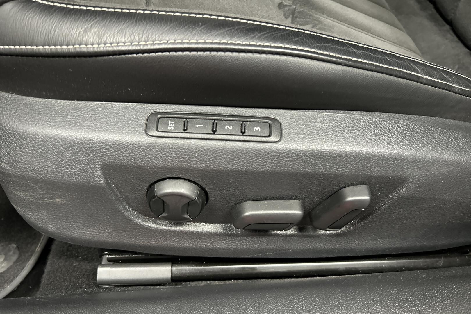 Skoda Superb iso kuva 28