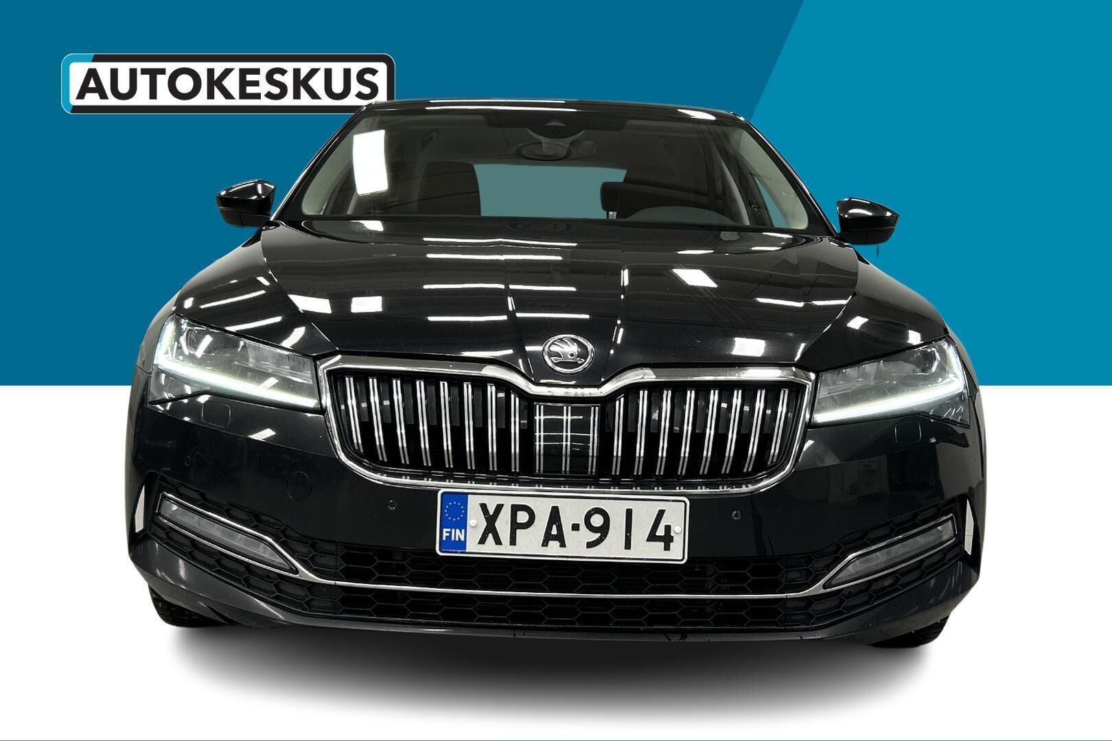 Skoda Superb iso kuva 3