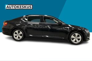 Skoda Superb esikatselu 3