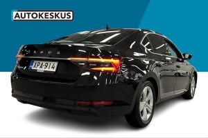 Skoda Superb esikatselu 4