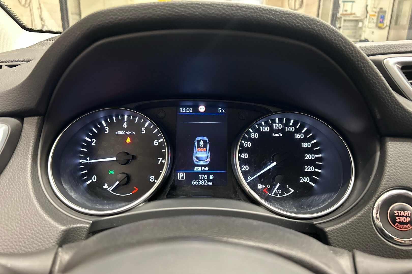 Nissan Qashqai iso kuva 11