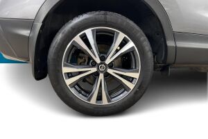 Nissan Qashqai esikatselu 11