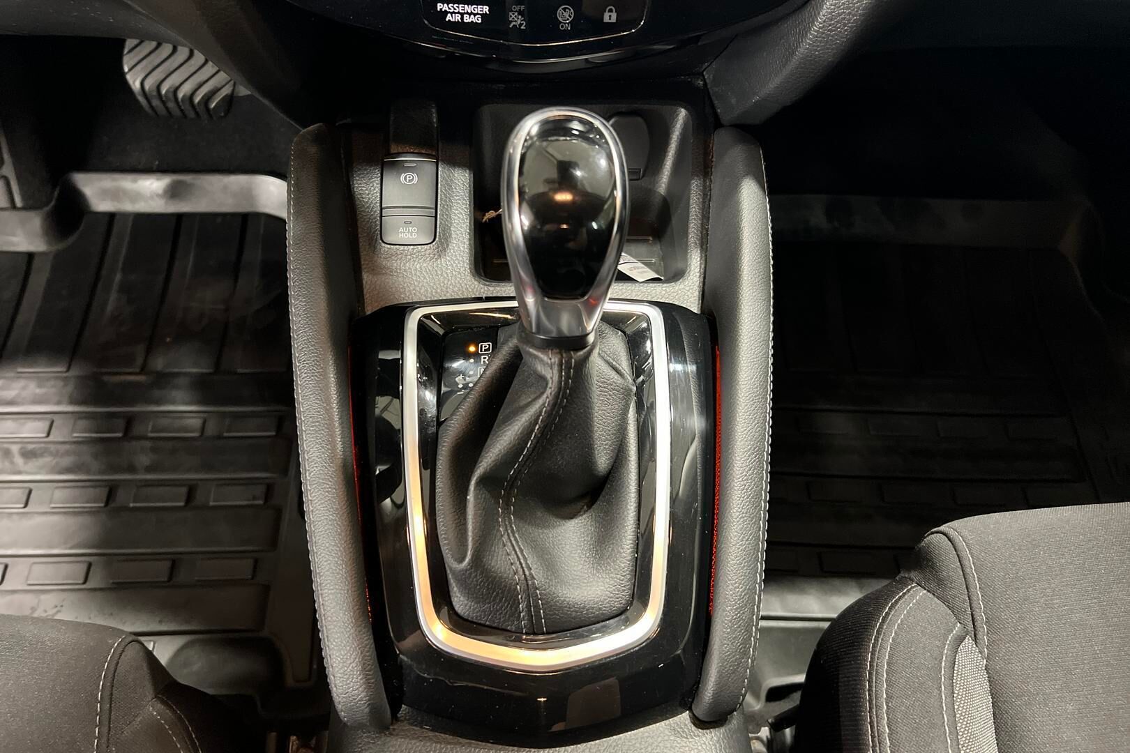 Nissan Qashqai iso kuva 21
