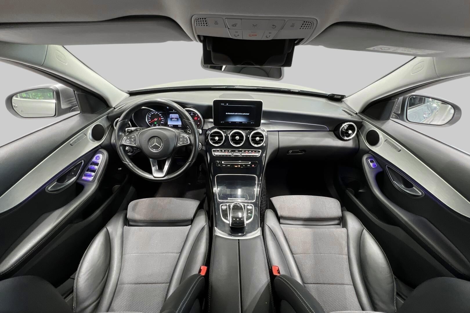 Mercedes-Benz C iso kuva 11