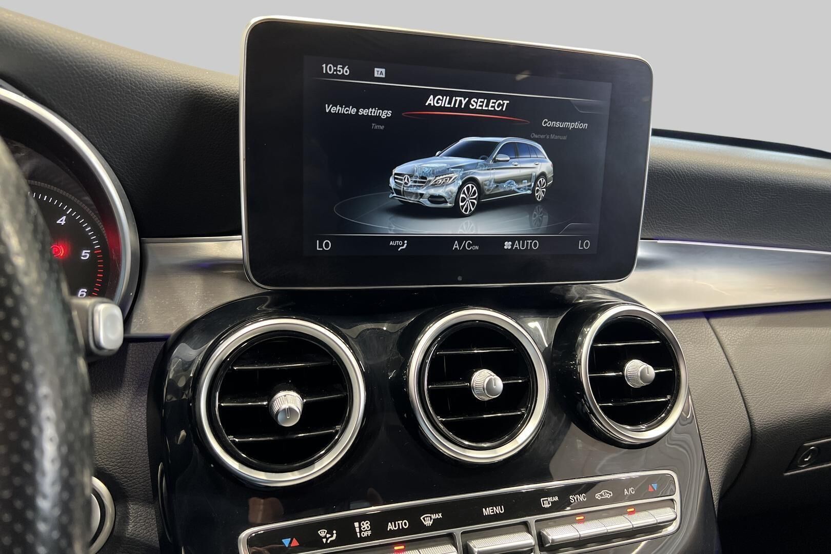 Mercedes-Benz C iso kuva 18