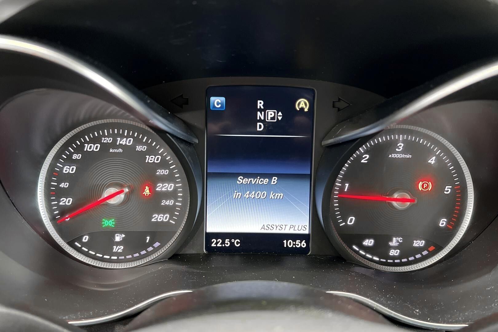 Mercedes-Benz C iso kuva 24