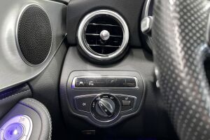 Mercedes-Benz C esikatselu 30