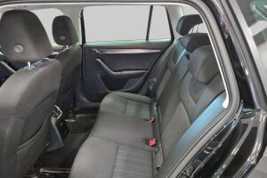Skoda Octavia esikatselu 10