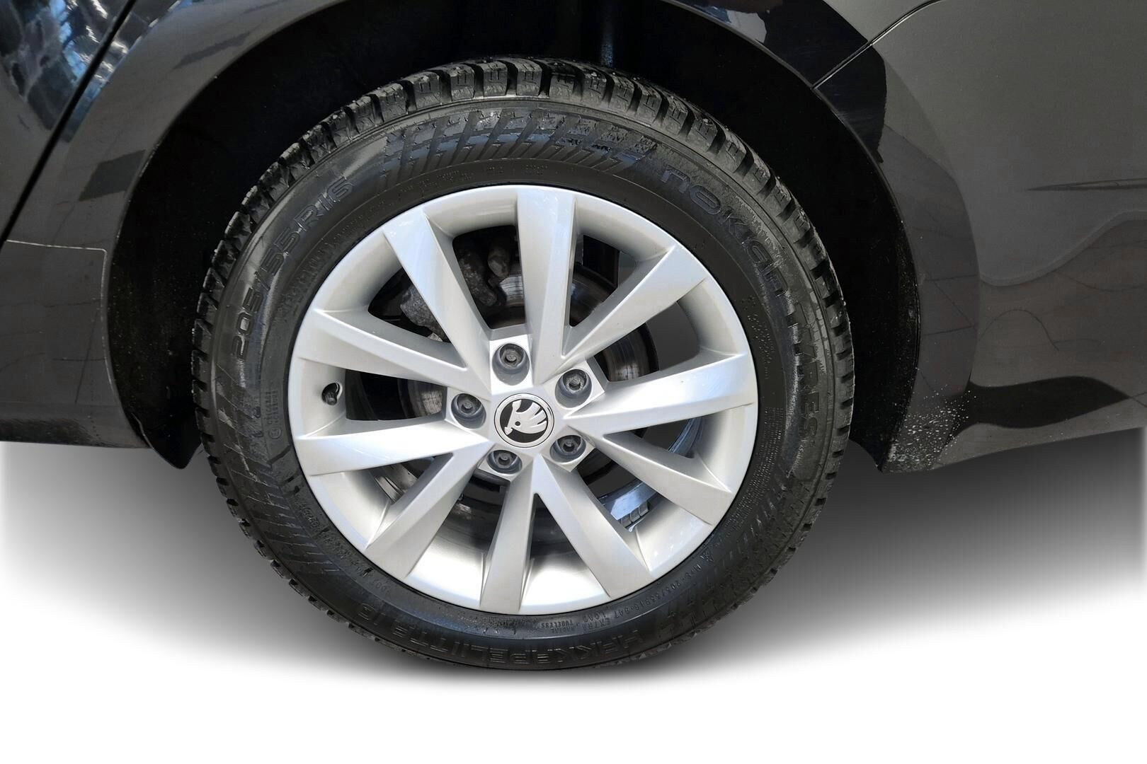 Skoda Octavia iso kuva 13