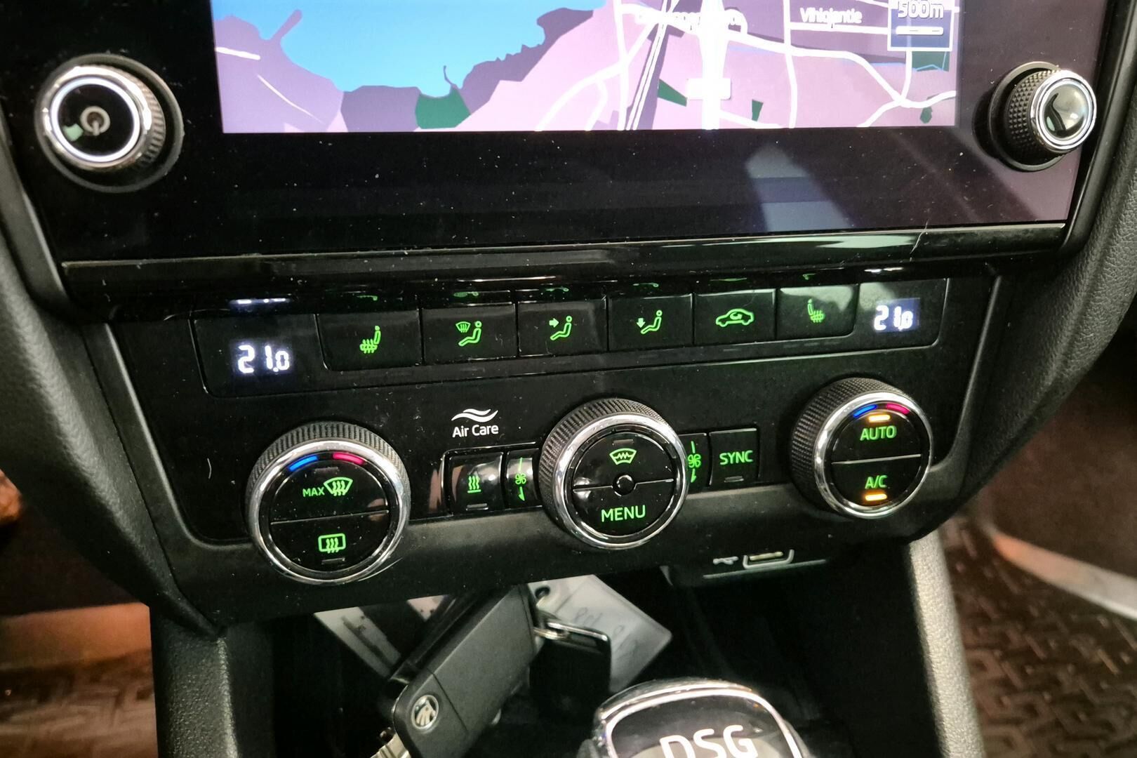 Skoda Octavia iso kuva 16