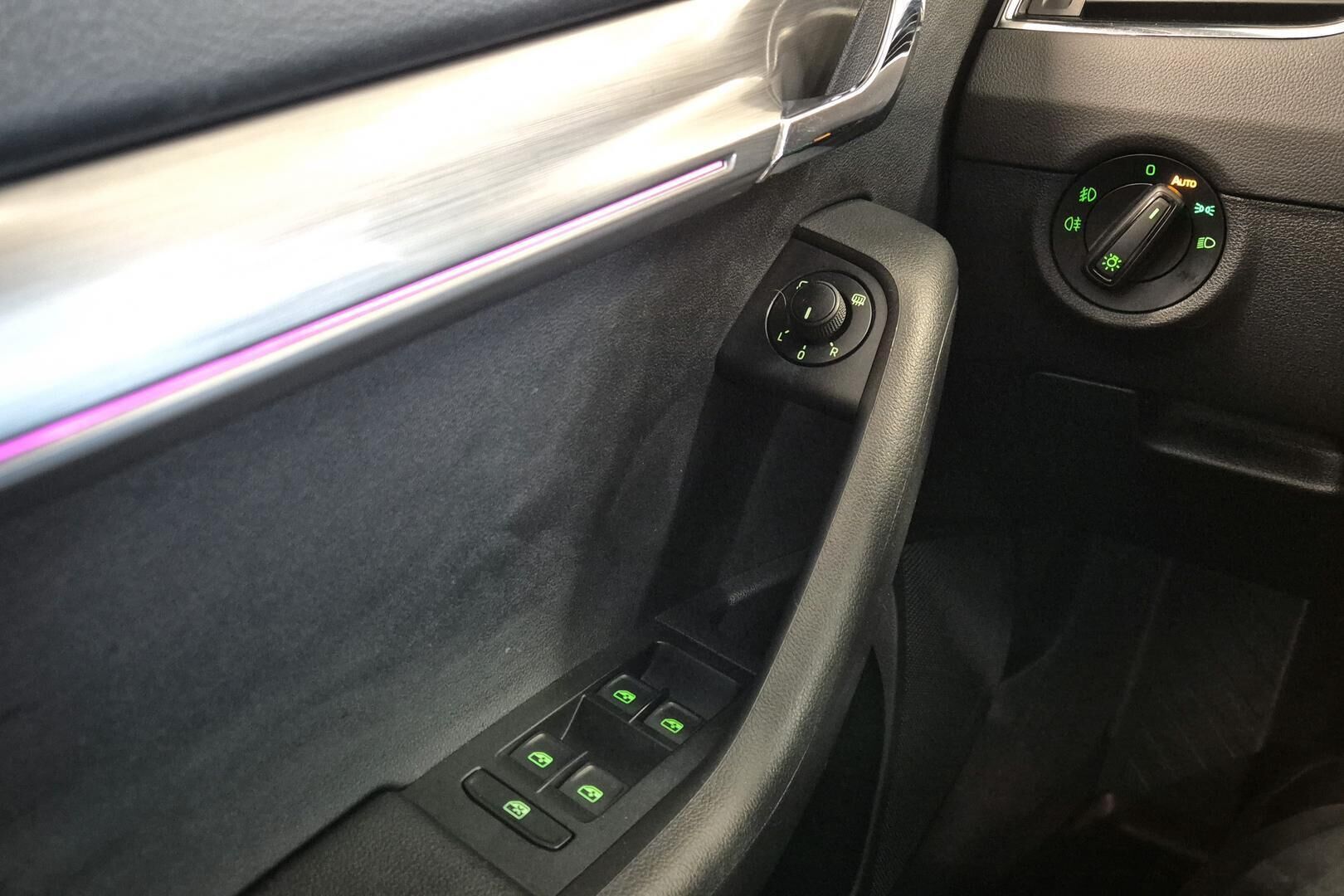 Skoda Octavia iso kuva 20