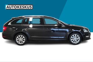 Skoda Octavia esikatselu 4