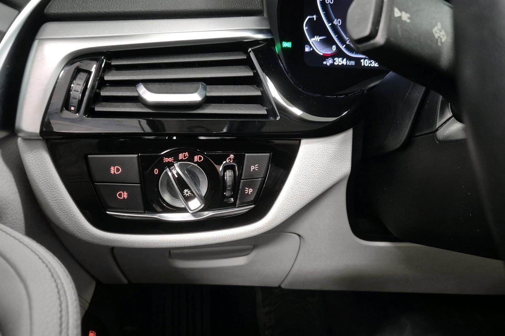 BMW 5-sarja iso kuva 22