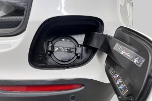 Mercedes-Benz GLC esikatselu 13