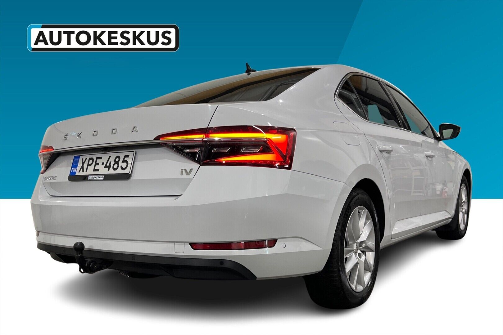 Skoda Superb iso kuva 1