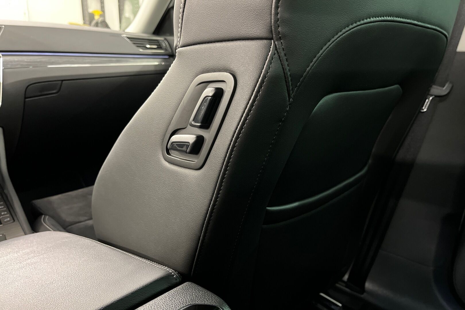 Skoda Superb iso kuva 12