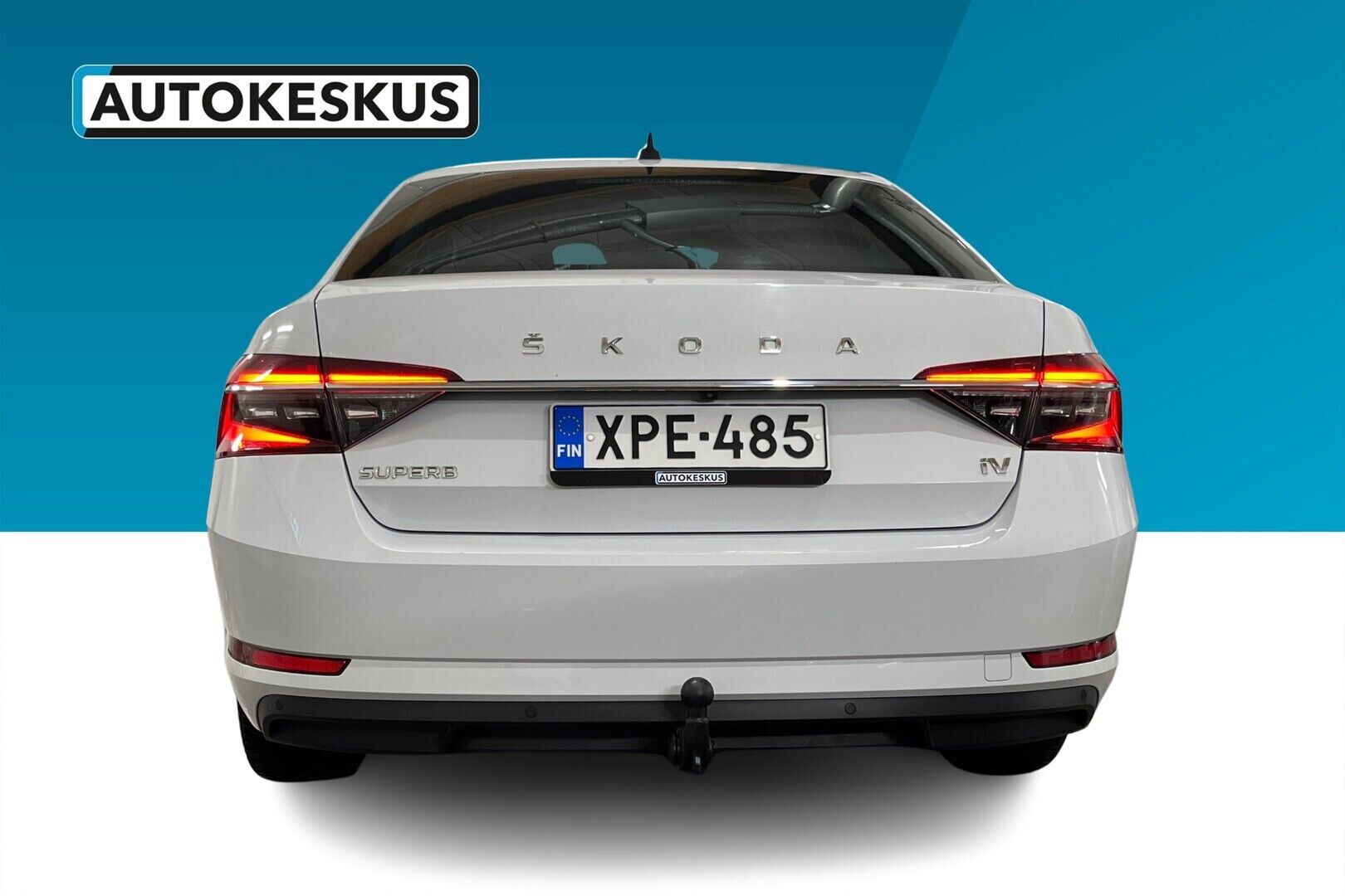 Skoda Superb iso kuva 2
