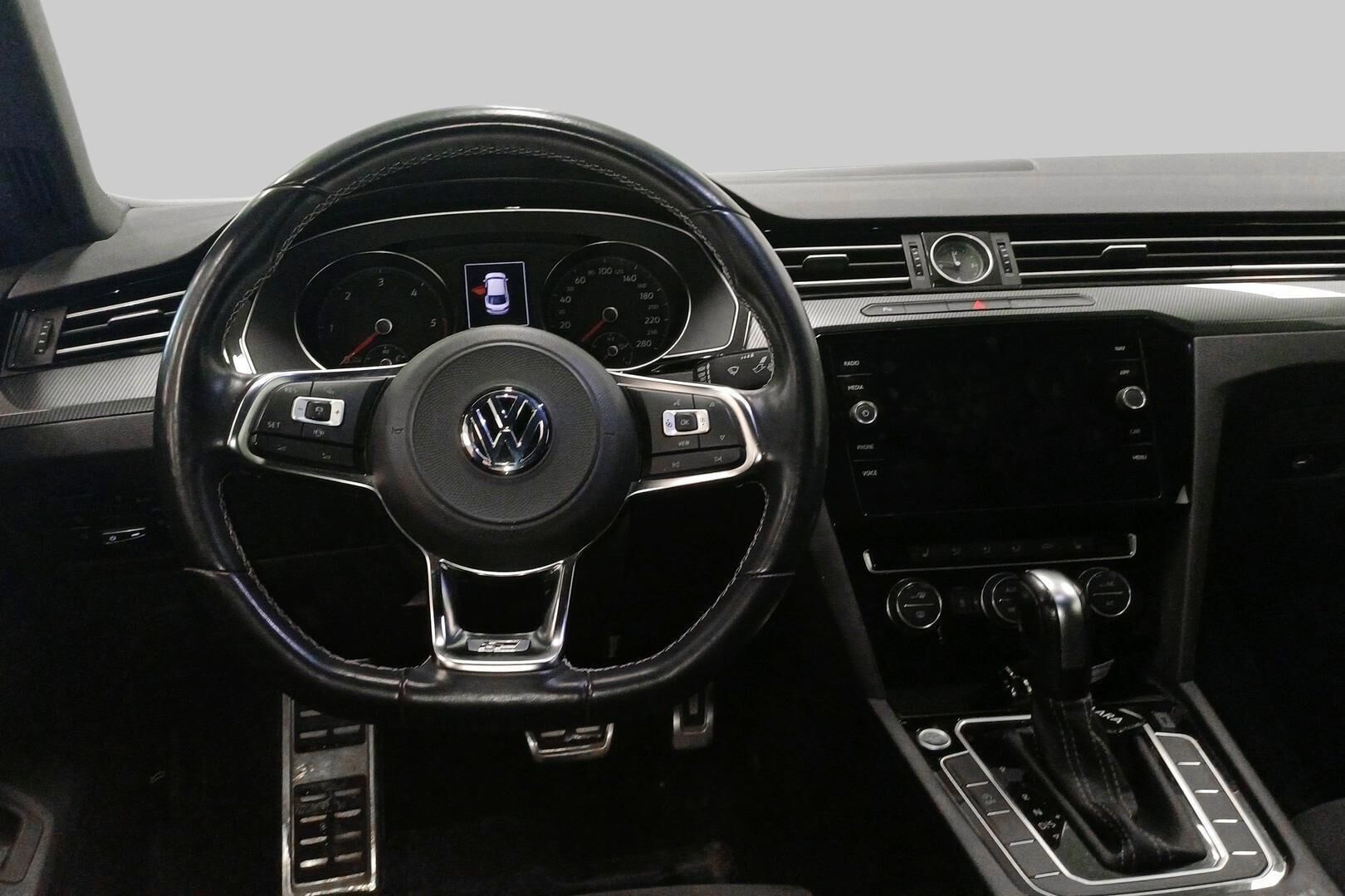 Volkswagen Arteon iso kuva 2