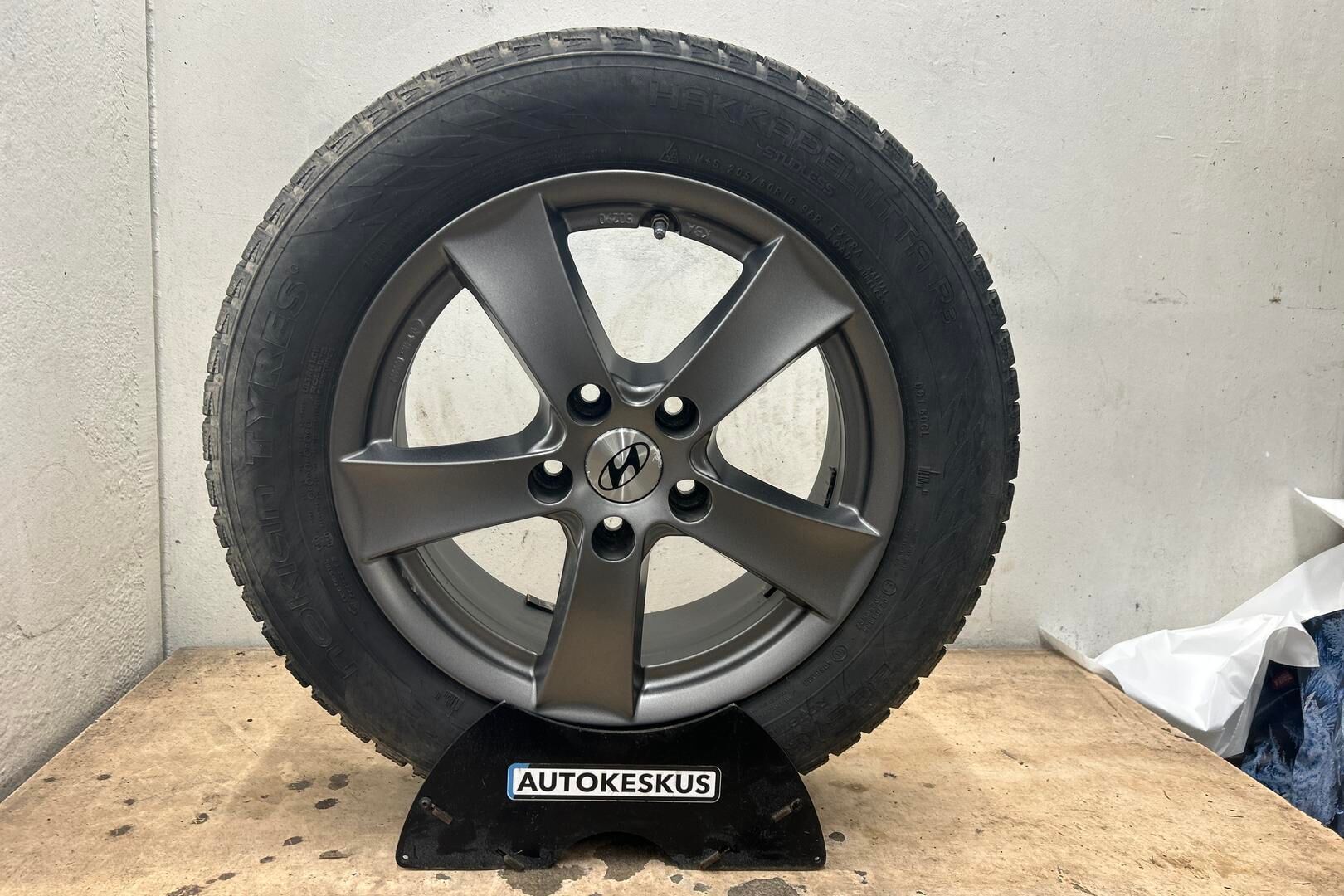 Hyundai KONA iso kuva 16