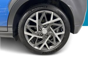 Hyundai KONA esikatselu 13