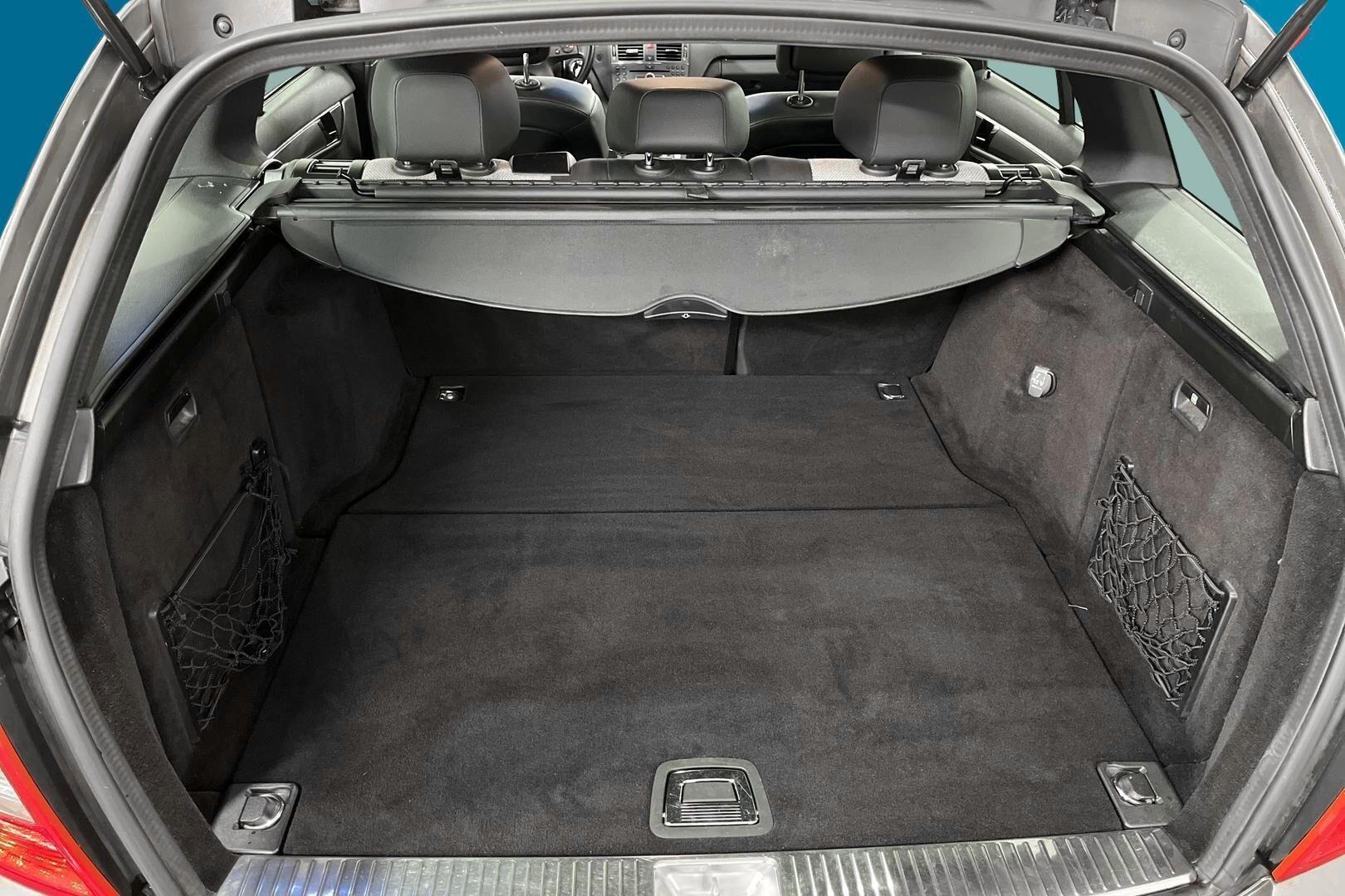 Mercedes-Benz C iso kuva 6
