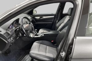 Mercedes-Benz C esikatselu 15