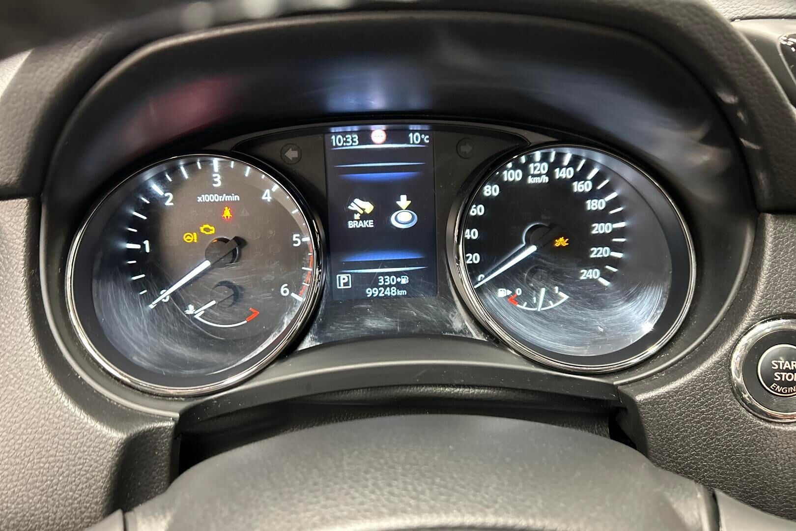 Nissan X-Trail iso kuva 6
